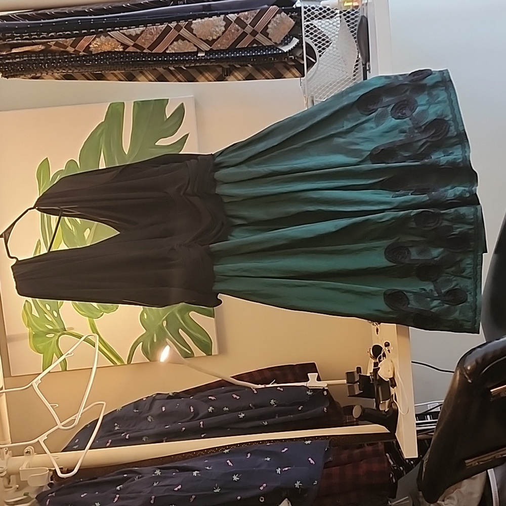 Formal black dress with beautiful emerald green Satin with black embroidery 20W